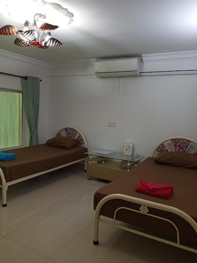 Le Barang Steakhouse & Guesthouse Sihanoukville Dış mekan fotoğraf