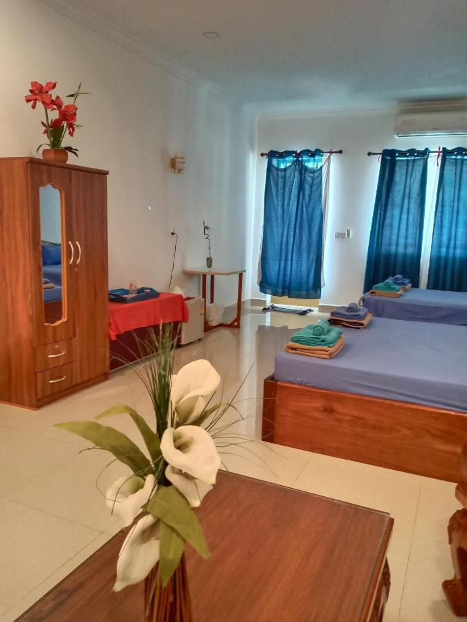 Le Barang Steakhouse & Guesthouse Sihanoukville Dış mekan fotoğraf
