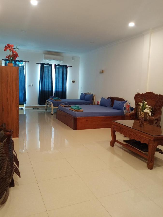 Le Barang Steakhouse & Guesthouse Sihanoukville Dış mekan fotoğraf
