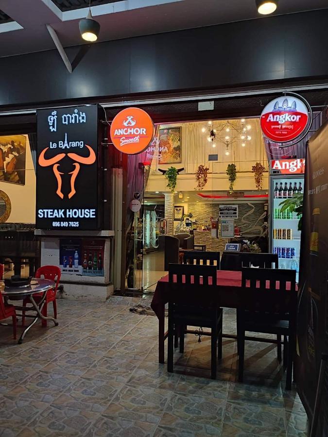 Le Barang Steakhouse & Guesthouse Sihanoukville Dış mekan fotoğraf