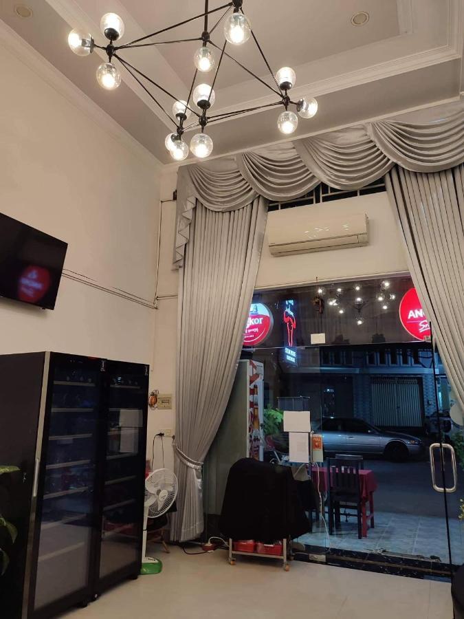 Le Barang Steakhouse & Guesthouse Sihanoukville Dış mekan fotoğraf