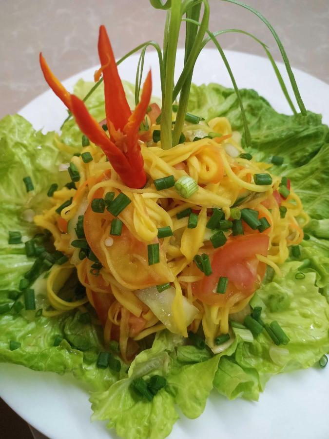 Le Barang Steakhouse & Guesthouse Sihanoukville Dış mekan fotoğraf