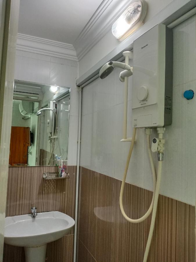 Le Barang Steakhouse & Guesthouse Sihanoukville Dış mekan fotoğraf
