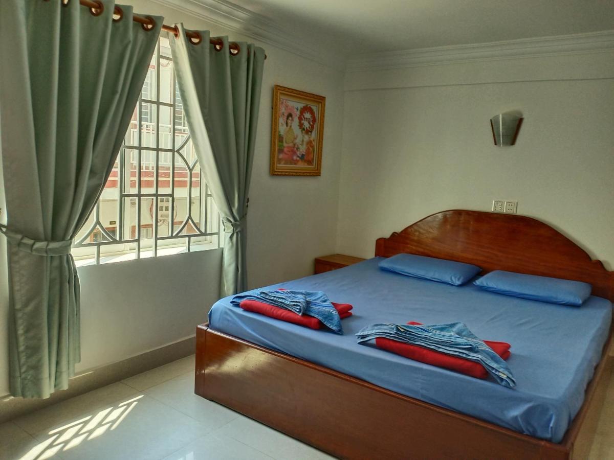 Le Barang Steakhouse & Guesthouse Sihanoukville Dış mekan fotoğraf